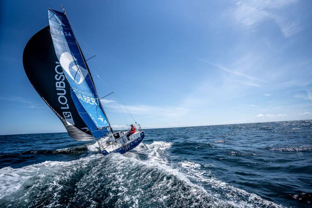 Fabien Delahaye sur le voilier Laboratoires Gilbert