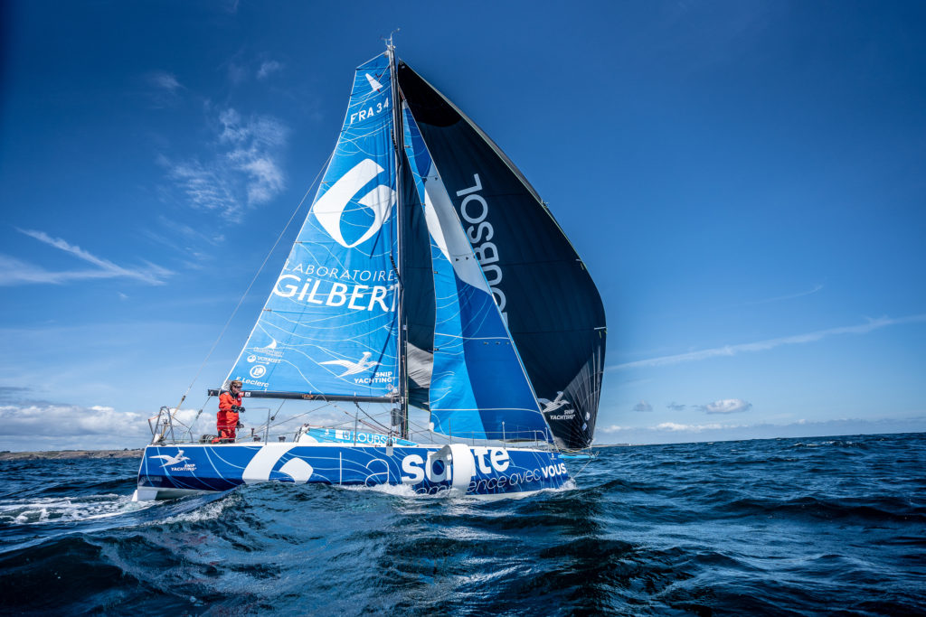 Fabien Delahaye sur le voilier Laboratoires Gilbert