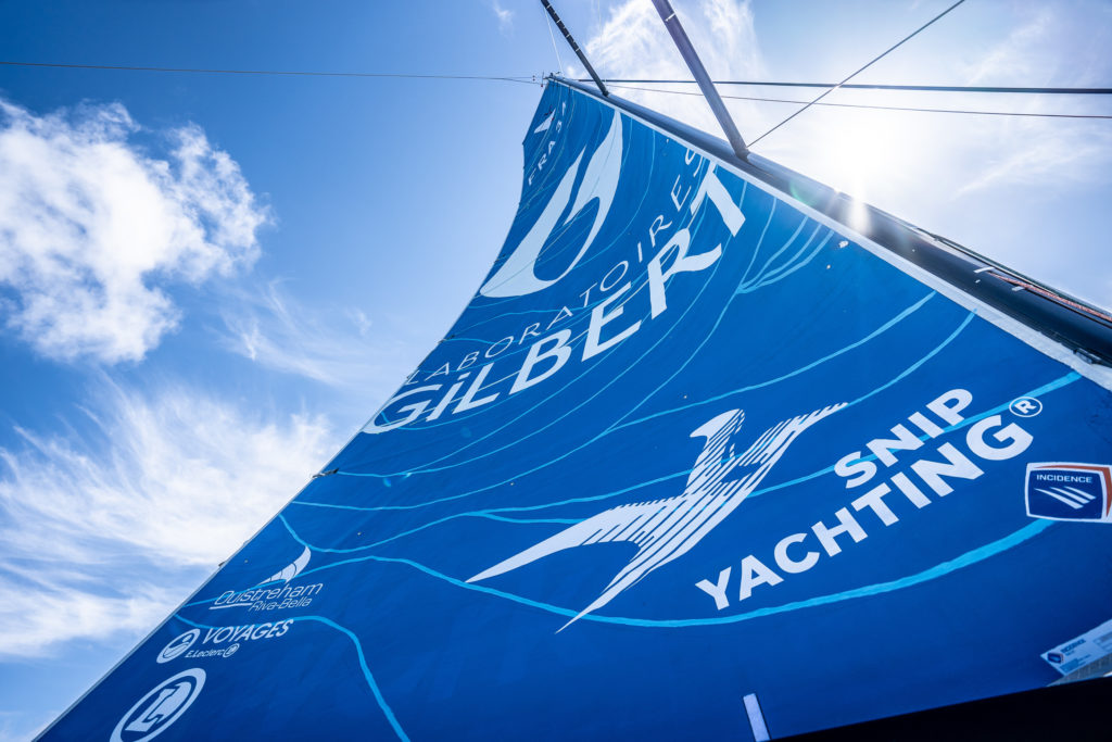 Grand voile du voilier Laboratoires Gilbert