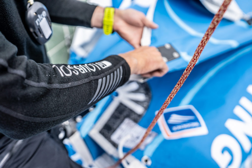 Fabien Delahaye sur le voilier Laboratoires Gilbert