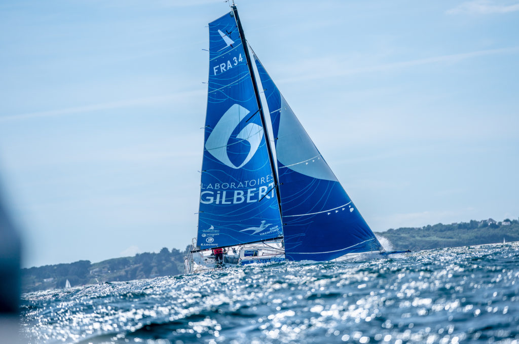 Fabien Delahaye sur le voilier Laboratoires Gilbert