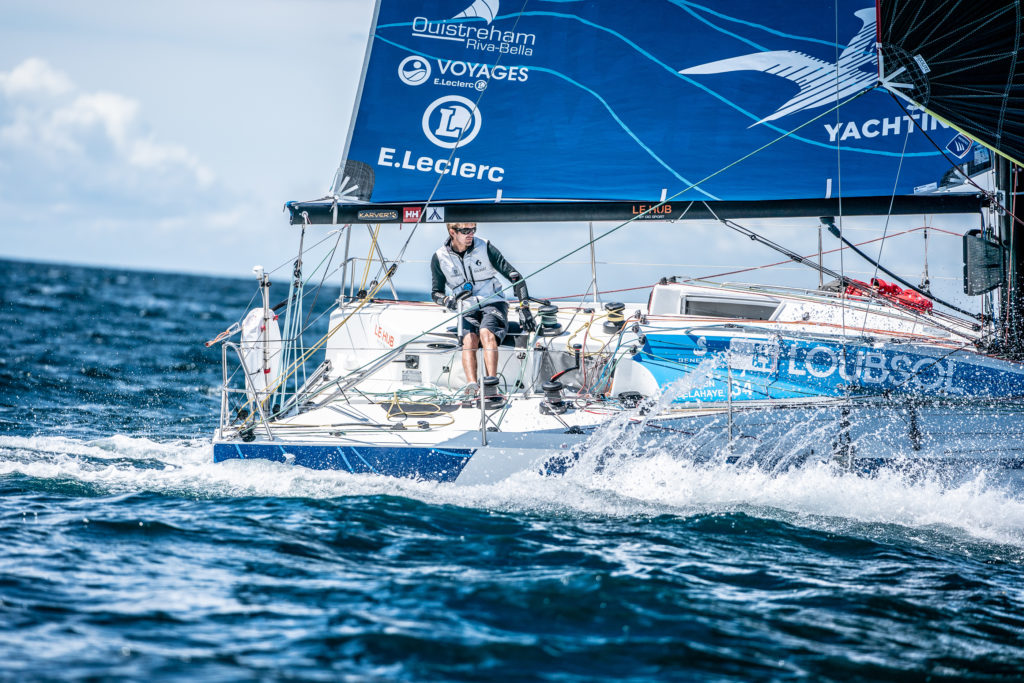 Fabien Delahaye sur le voilier Laboratoires Gilbert