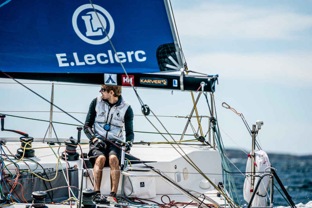 Fabien Delahaye sur le voilier Laboratoires Gilbert