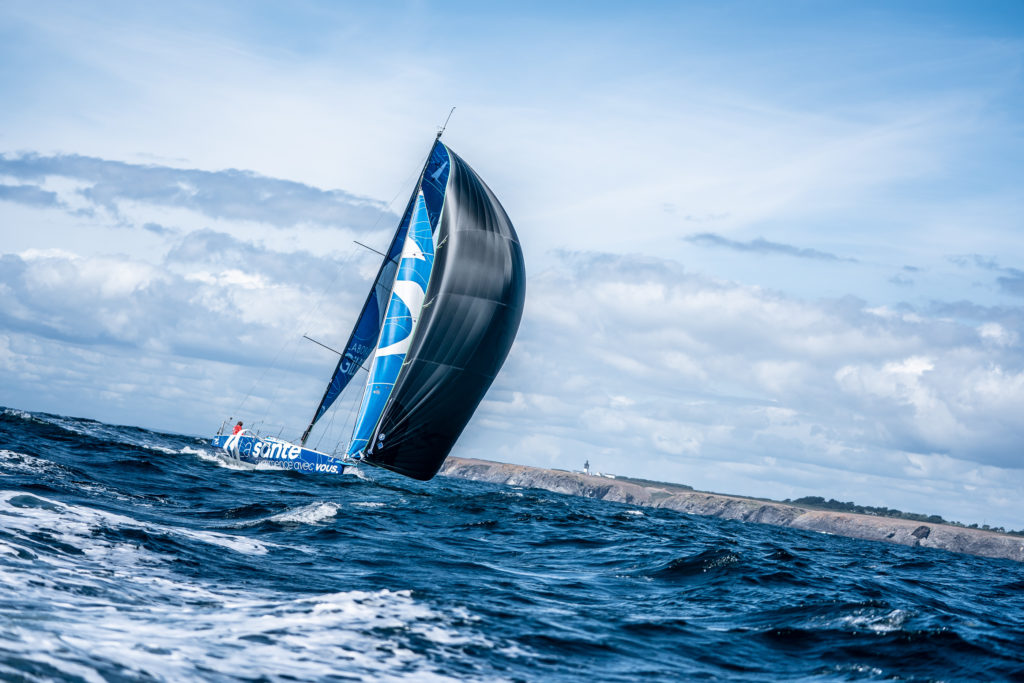 Fabien Delahaye sur le voilier Laboratoires Gilbert