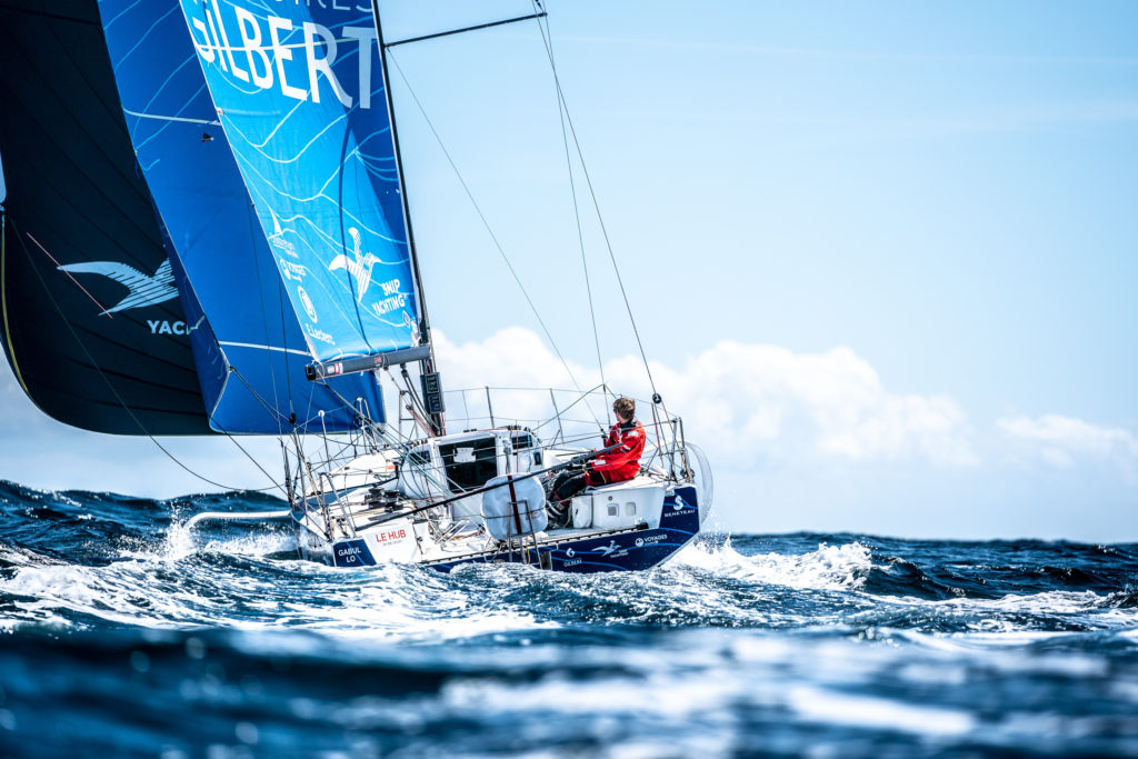 Fabien Delahaye sur le voilier Laboratoires Gilbert