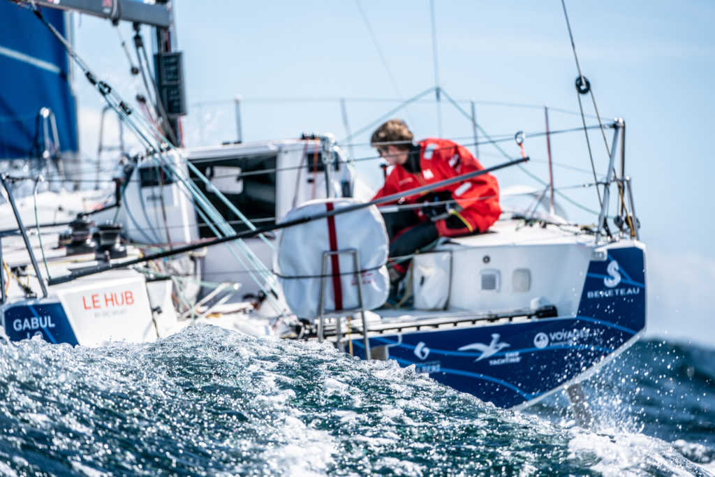 Fabien Delahaye sur le voilier Laboratoires Gilbert